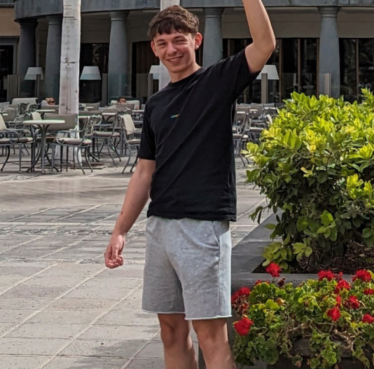 Eigenaar max pietersma met een glimlach